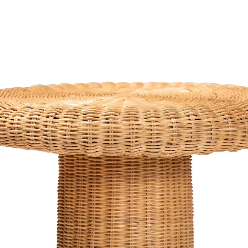 Table d'appoint ronde en rotin naturel tressé avec base à piédestal festonnée