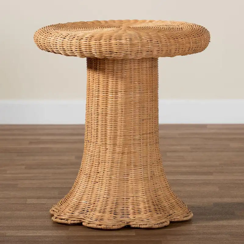 Table d'appoint ronde en rotin naturel tressé avec base à piédestal festonnée