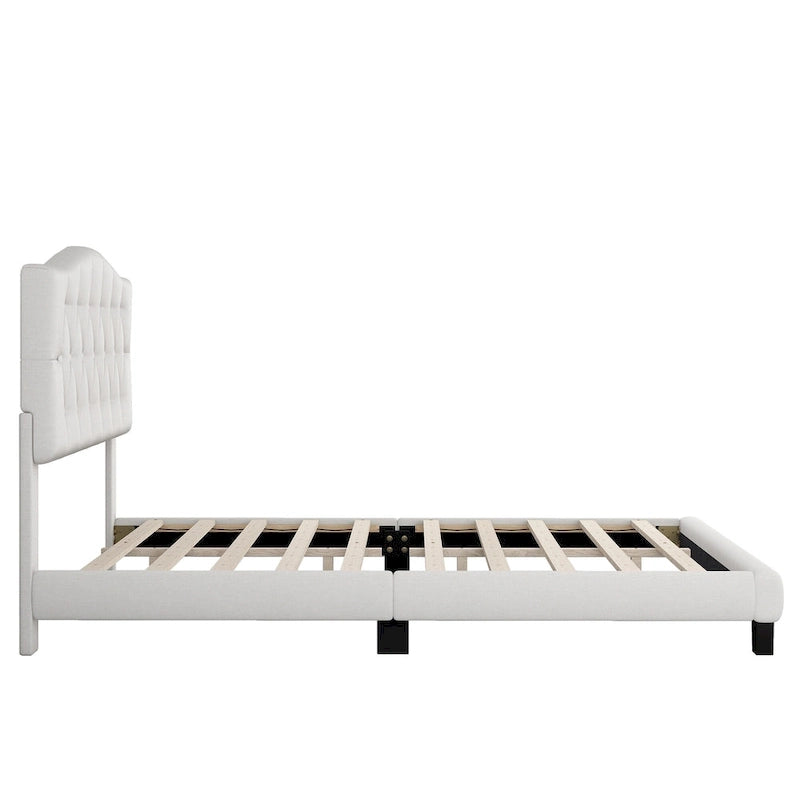 Lit plateforme rembourré avec tête de lit incurvée en forme de selle et capitonnage en losange — Lit double, grand lit et très grand lit