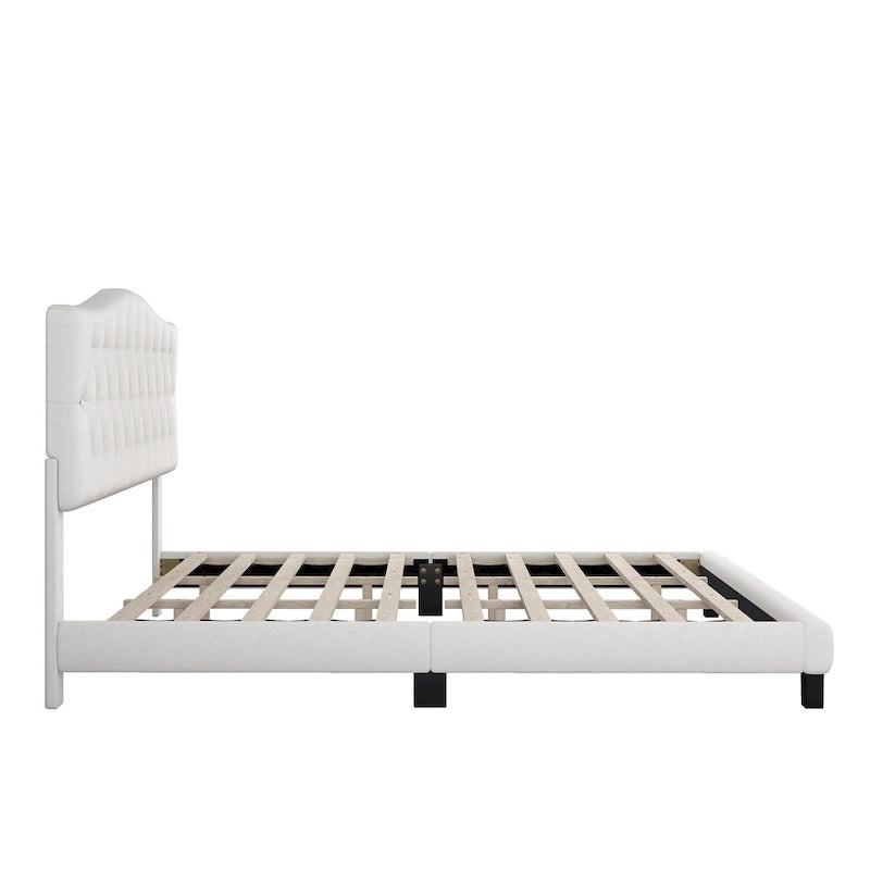 Lit plateforme rembourré avec tête de lit incurvée en forme de selle et capitonnage en losange — Lit double, grand lit et très grand lit