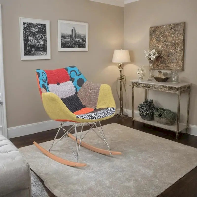 Fauteuil à bascule d'allaitement rembourré avec piètement Eiffel – Fauteuil d'appoint moderne