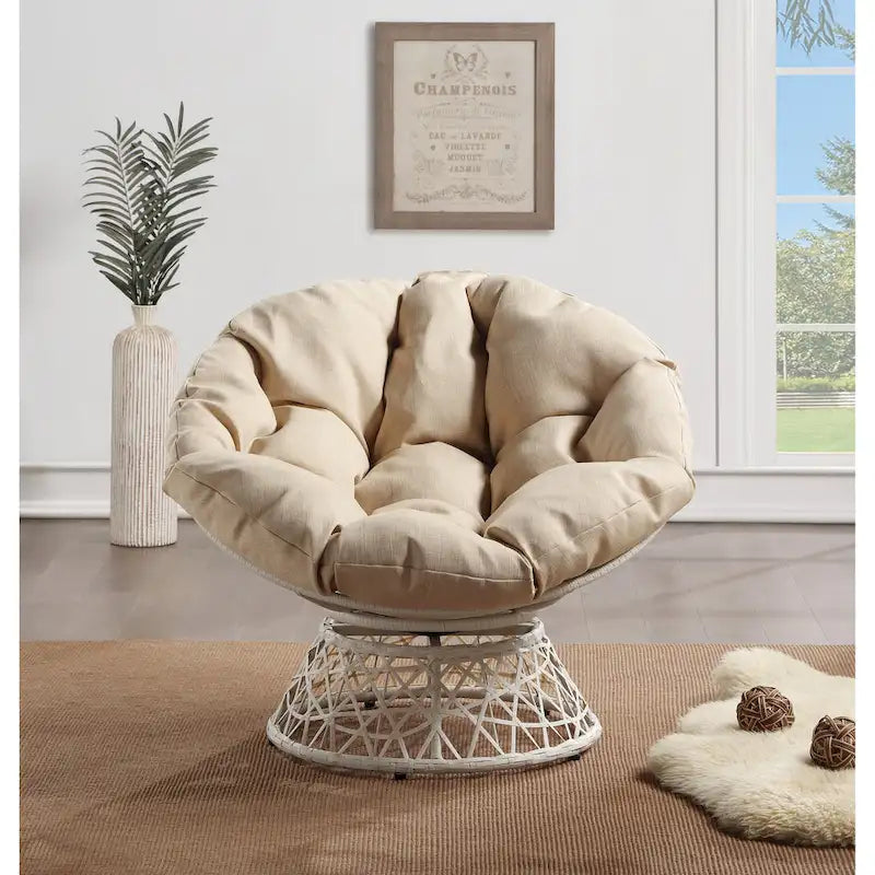Fauteuil pivotant Papasan avec coussin touffeté épais et cadre en résine tressée — 101,6 cm (L) × 89,5 cm (H)