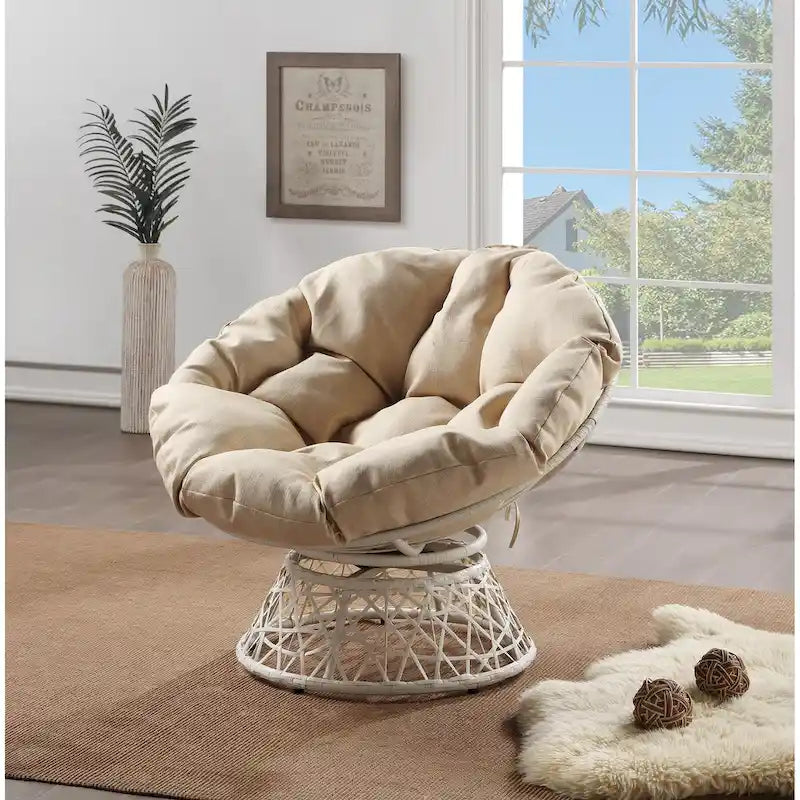 Fauteuil pivotant Papasan avec coussin touffeté épais et cadre en résine tressée — 101,6 cm (L) × 89,5 cm (H)